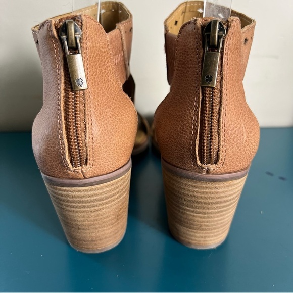 LUCKY BRAND LP-Kikah Open Toe Block Heels Tan Leather Zip Back Sandals US 7.5M - Picture 5 of 10